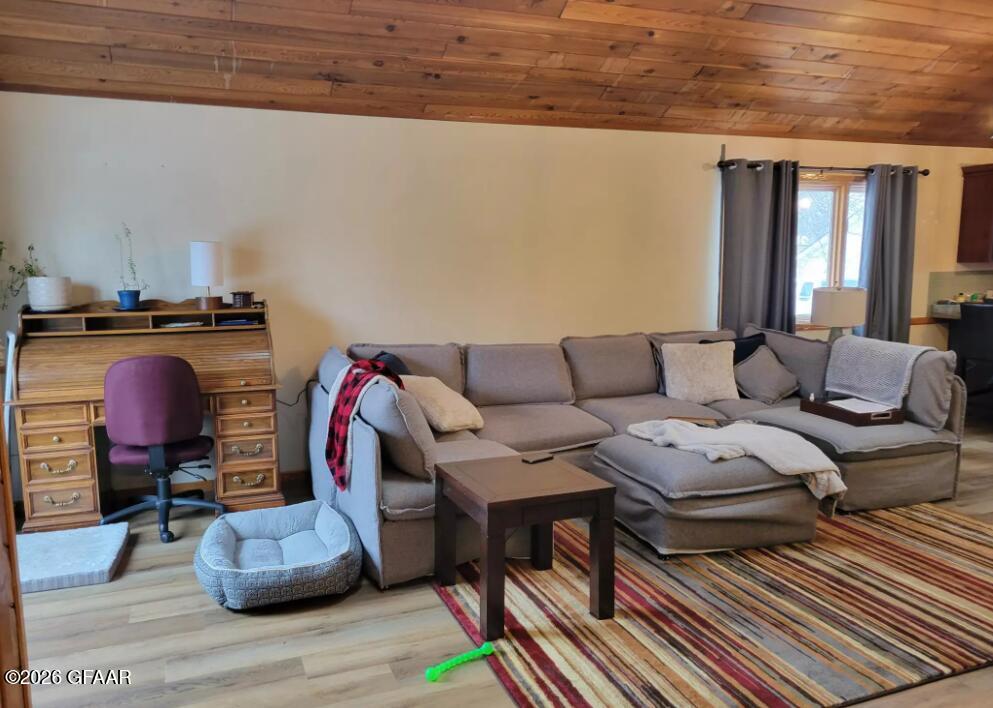 405 RIVERSIDE Avenue