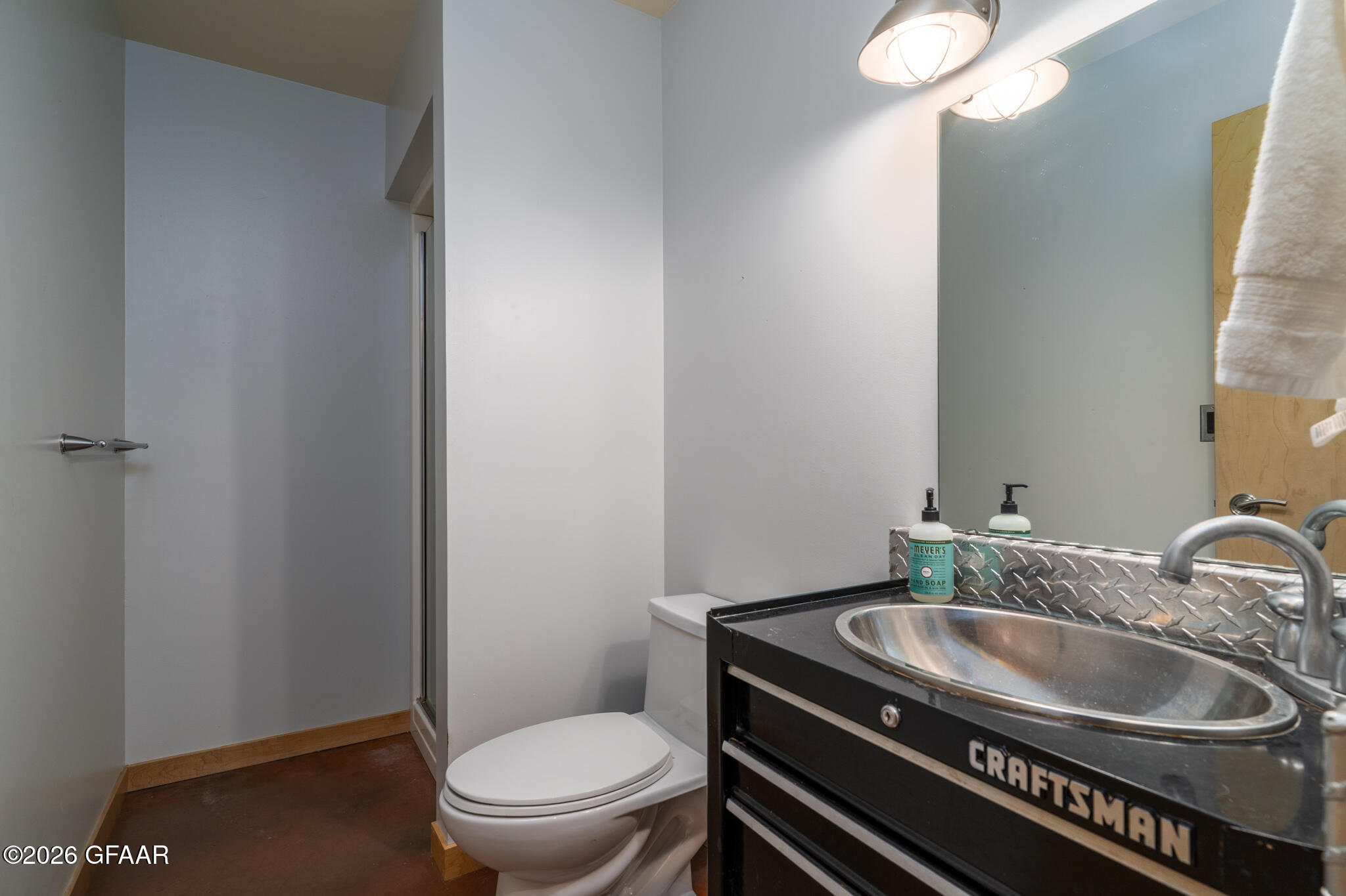 3012 ELMWOOD Drive