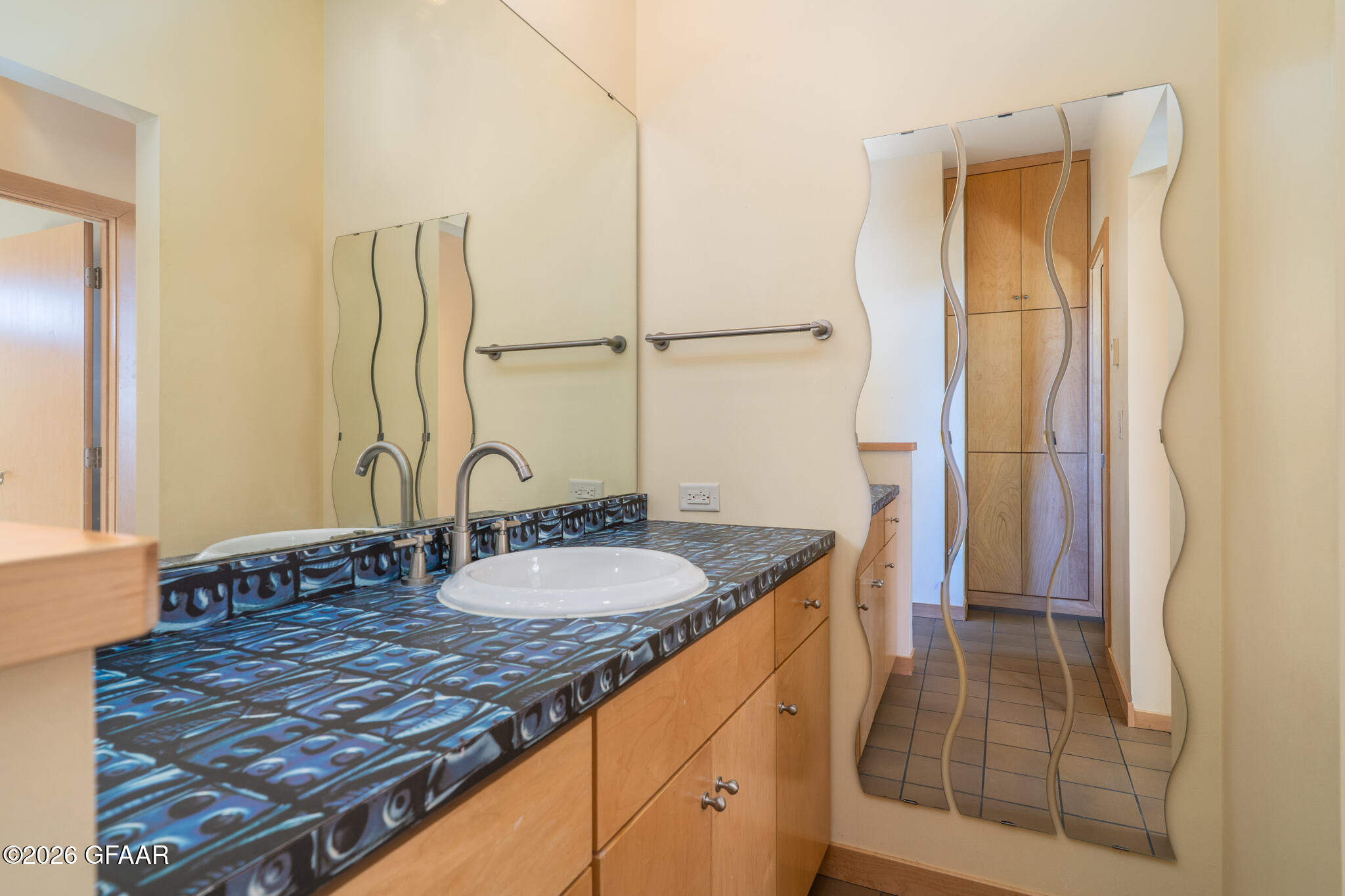 3012 ELMWOOD Drive