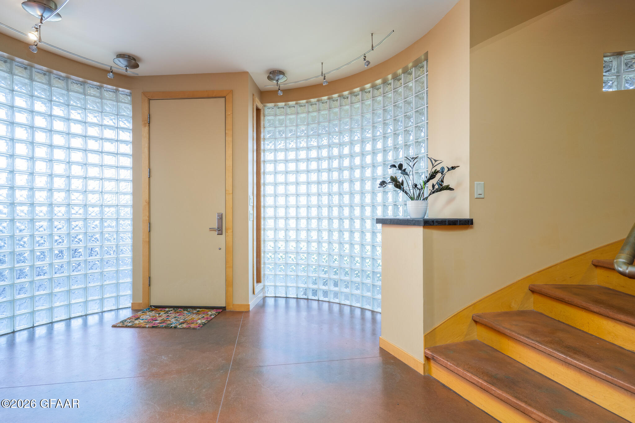 3012 ELMWOOD Drive
