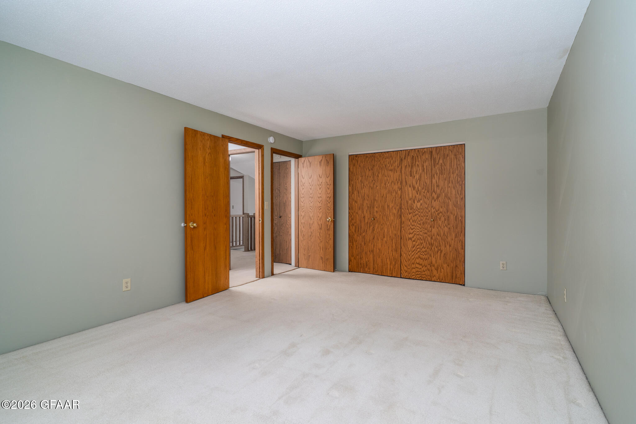 168 PARKVIEW Circle