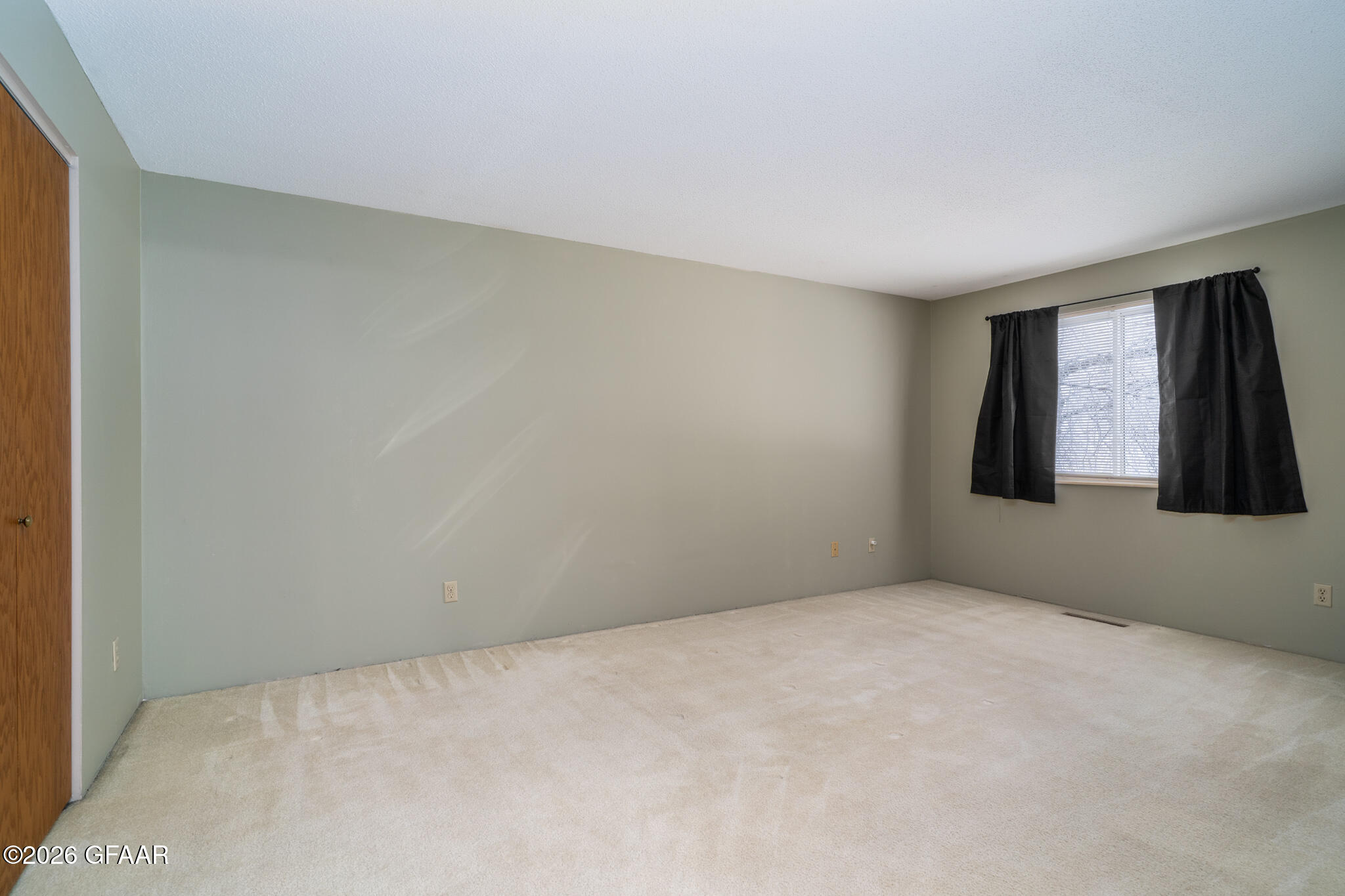 168 PARKVIEW Circle