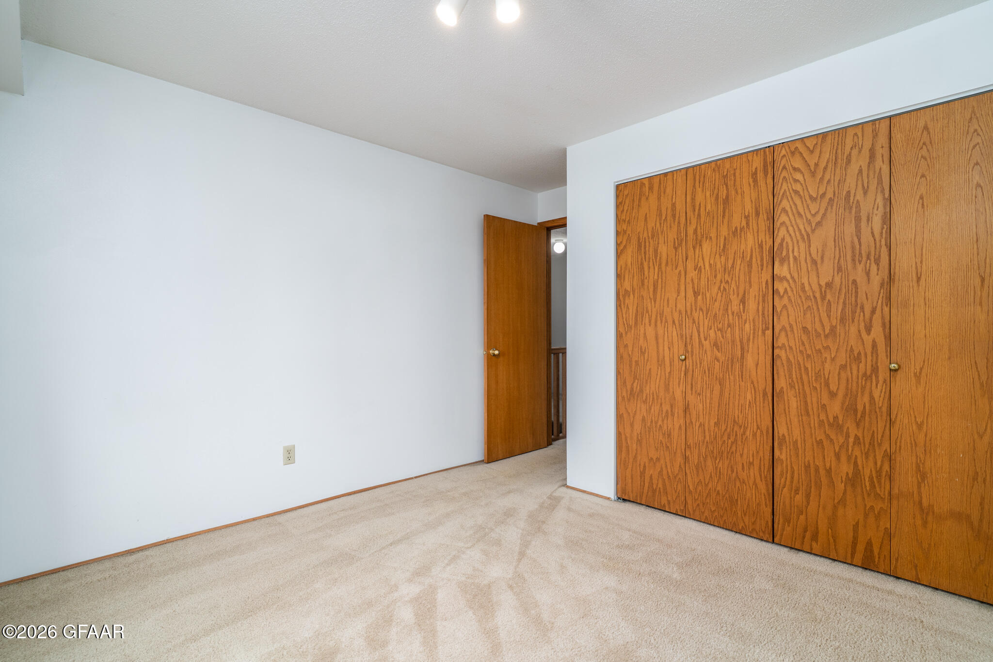 168 PARKVIEW Circle