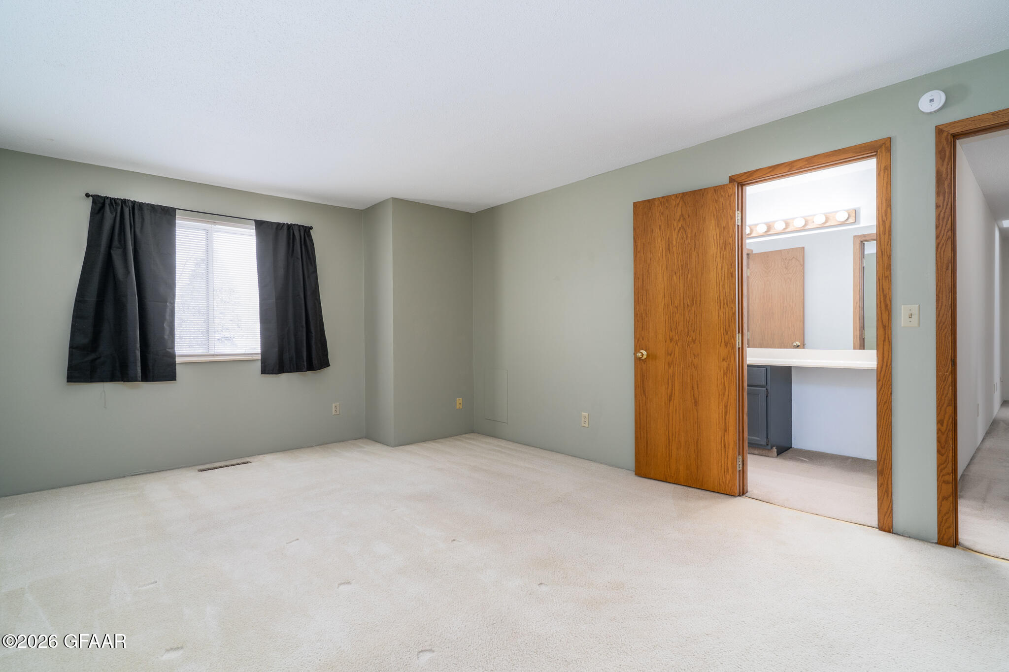 168 PARKVIEW Circle