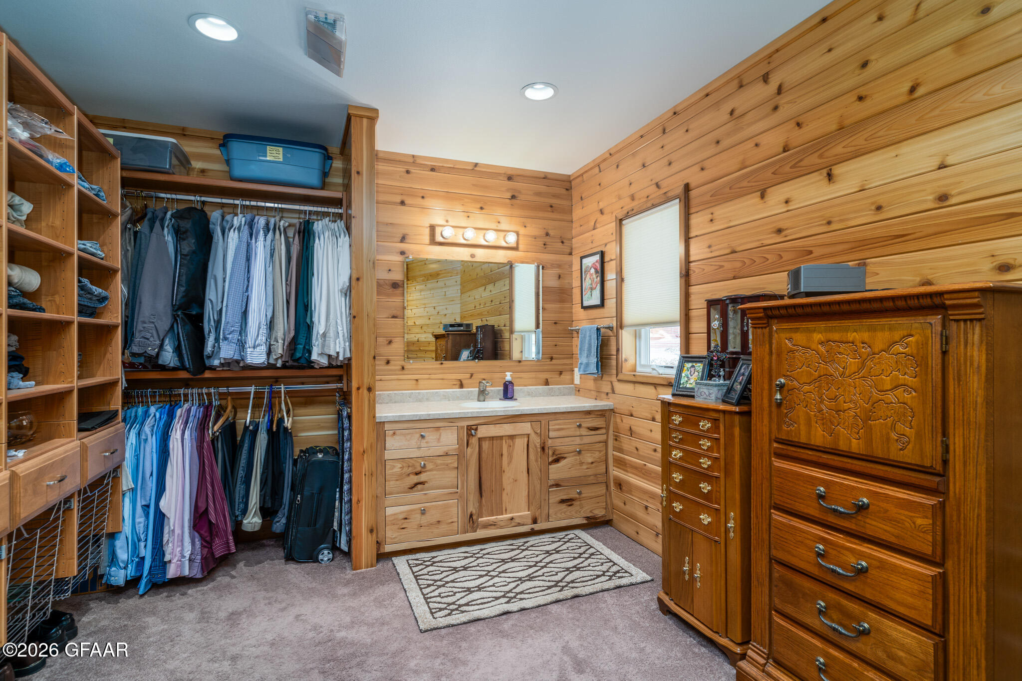 13233 ELMHURST Lane SE