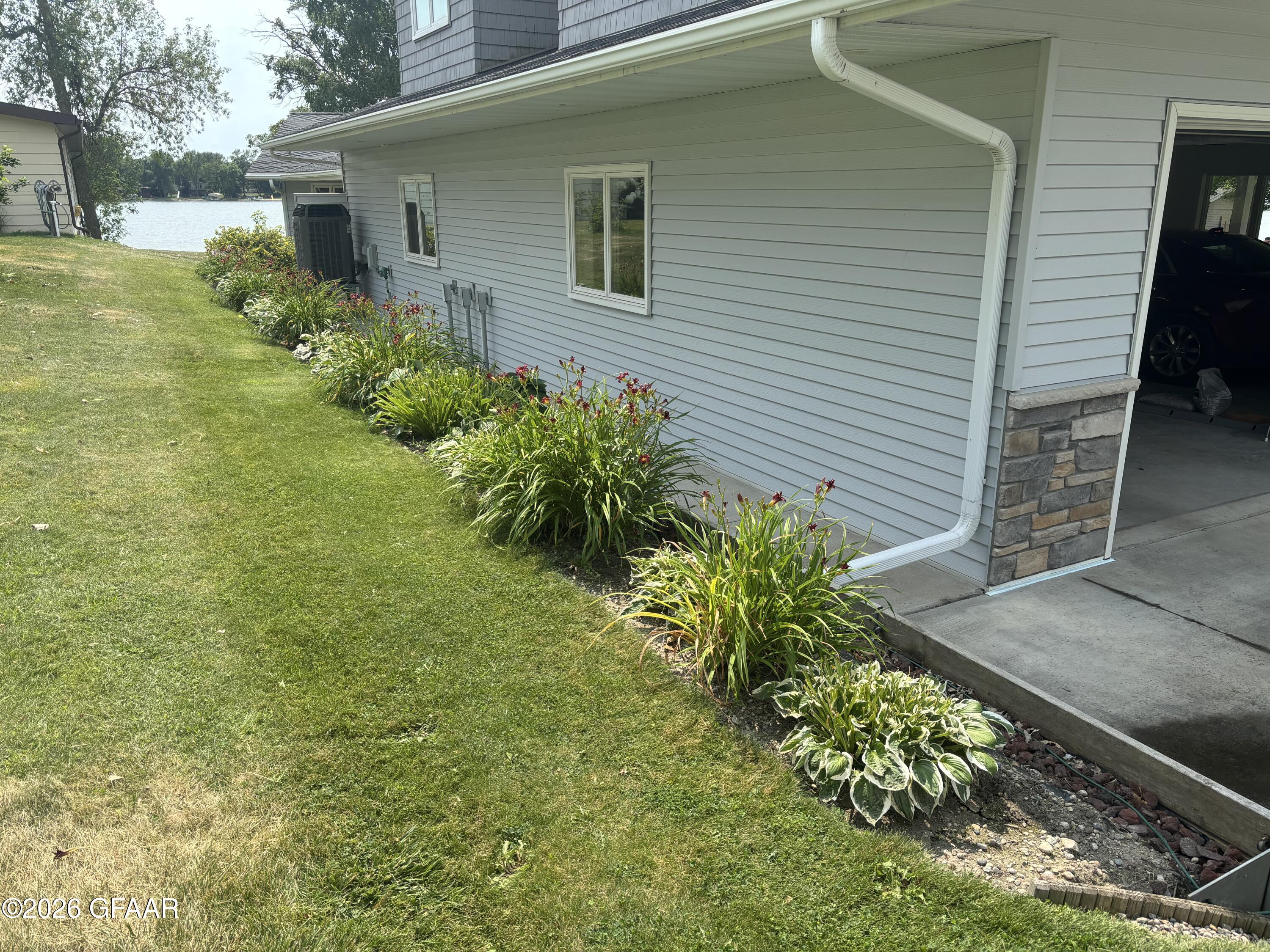 13233 ELMHURST Lane SE