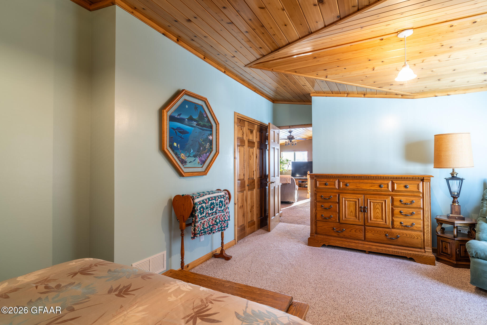 13233 ELMHURST Lane SE