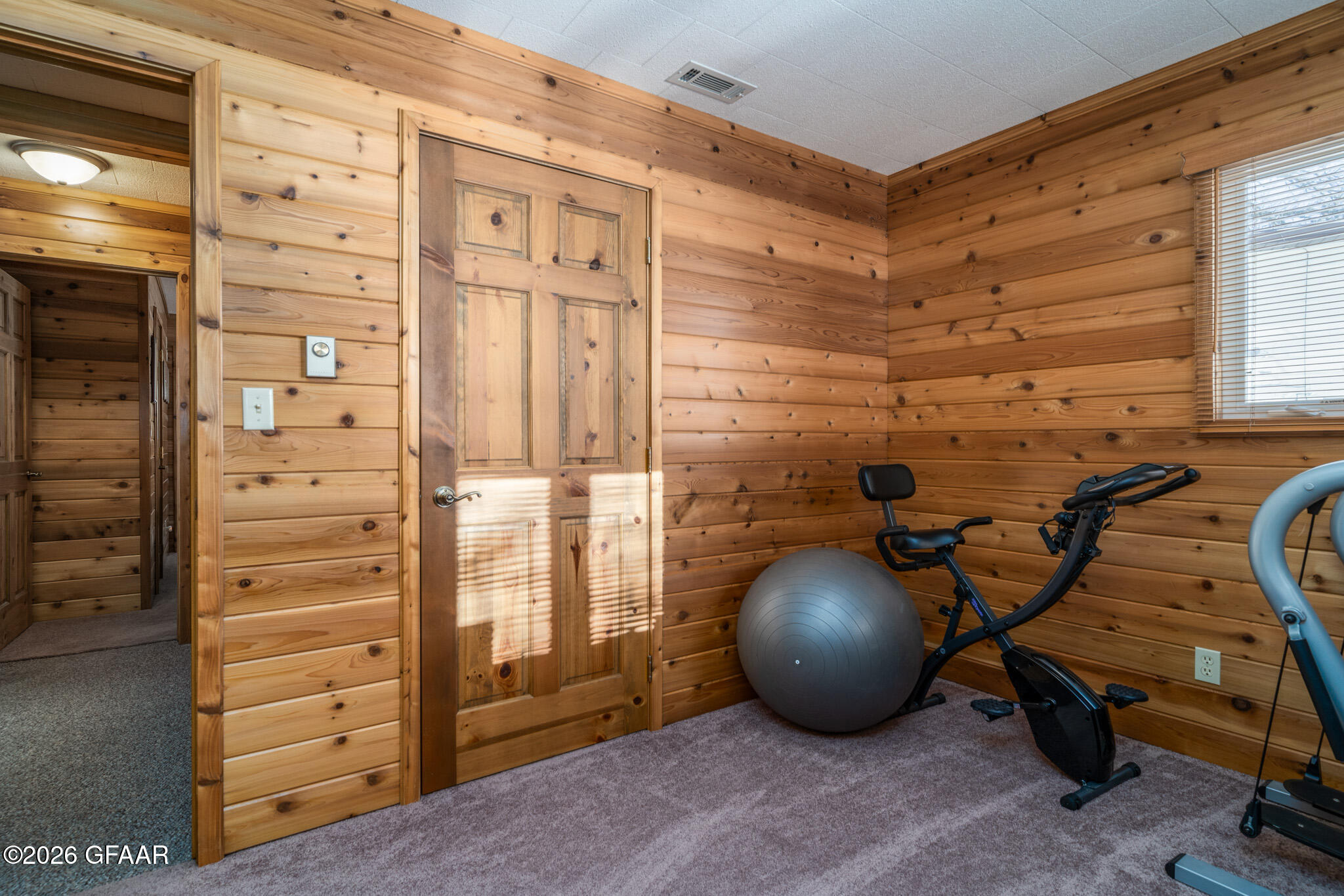 13233 ELMHURST Lane SE