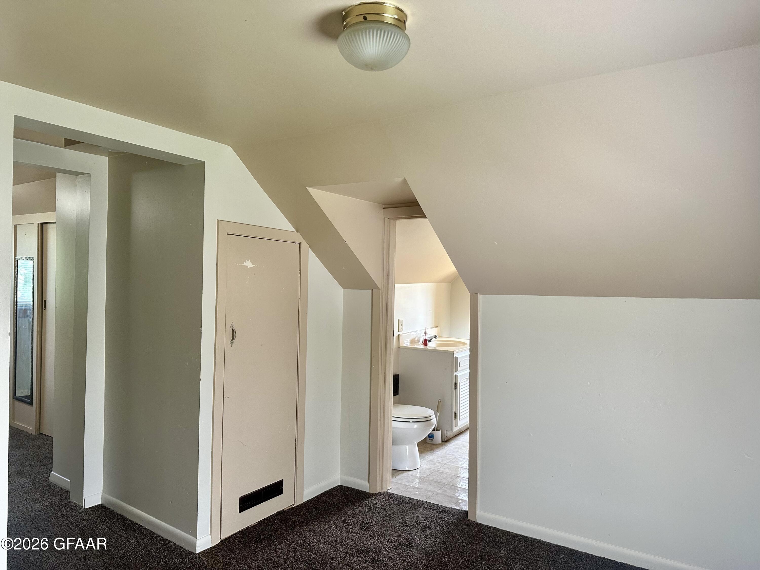 513 CENTRAL Avenue N