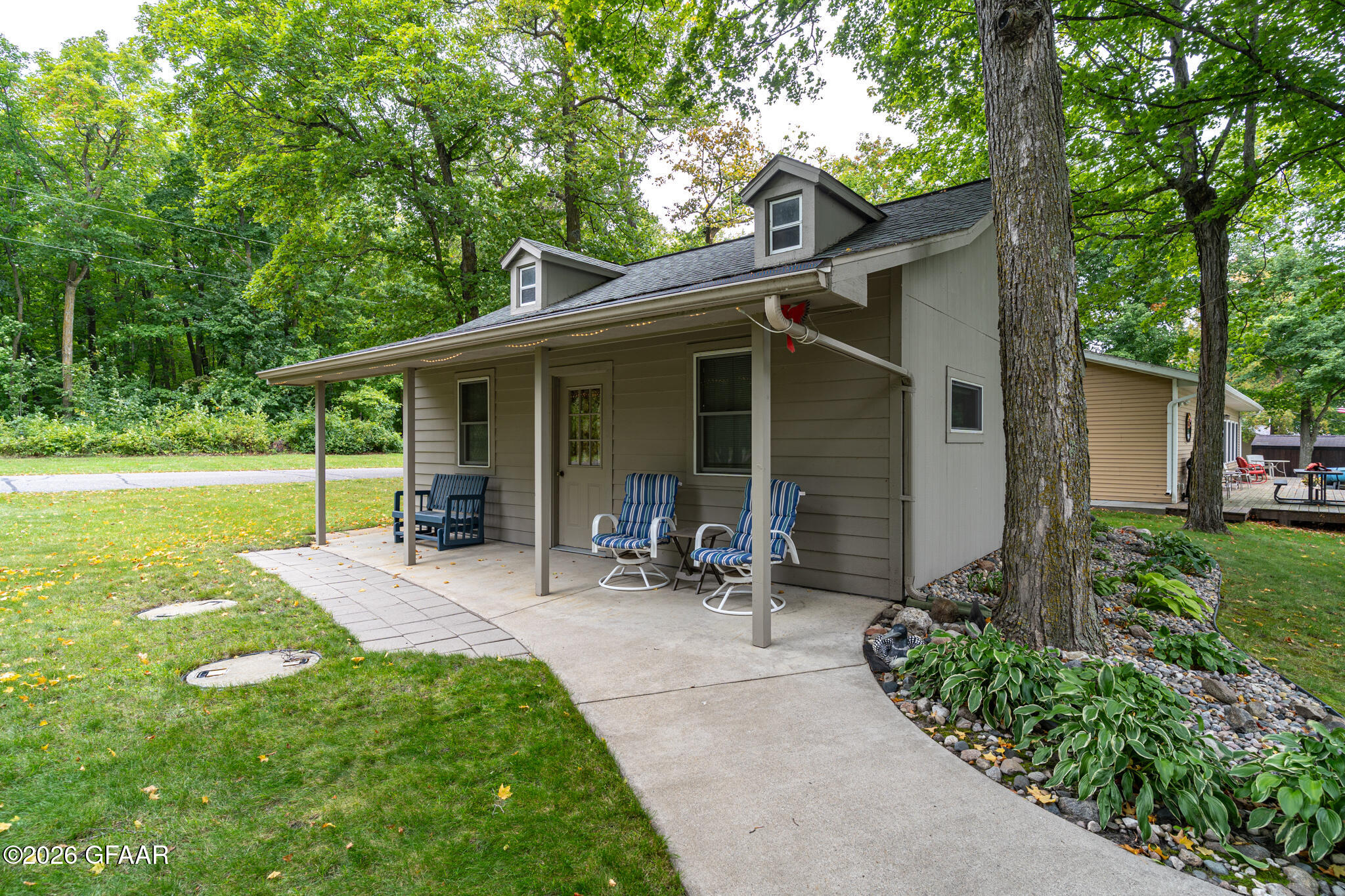 15710 N TRINITY PT Road SE