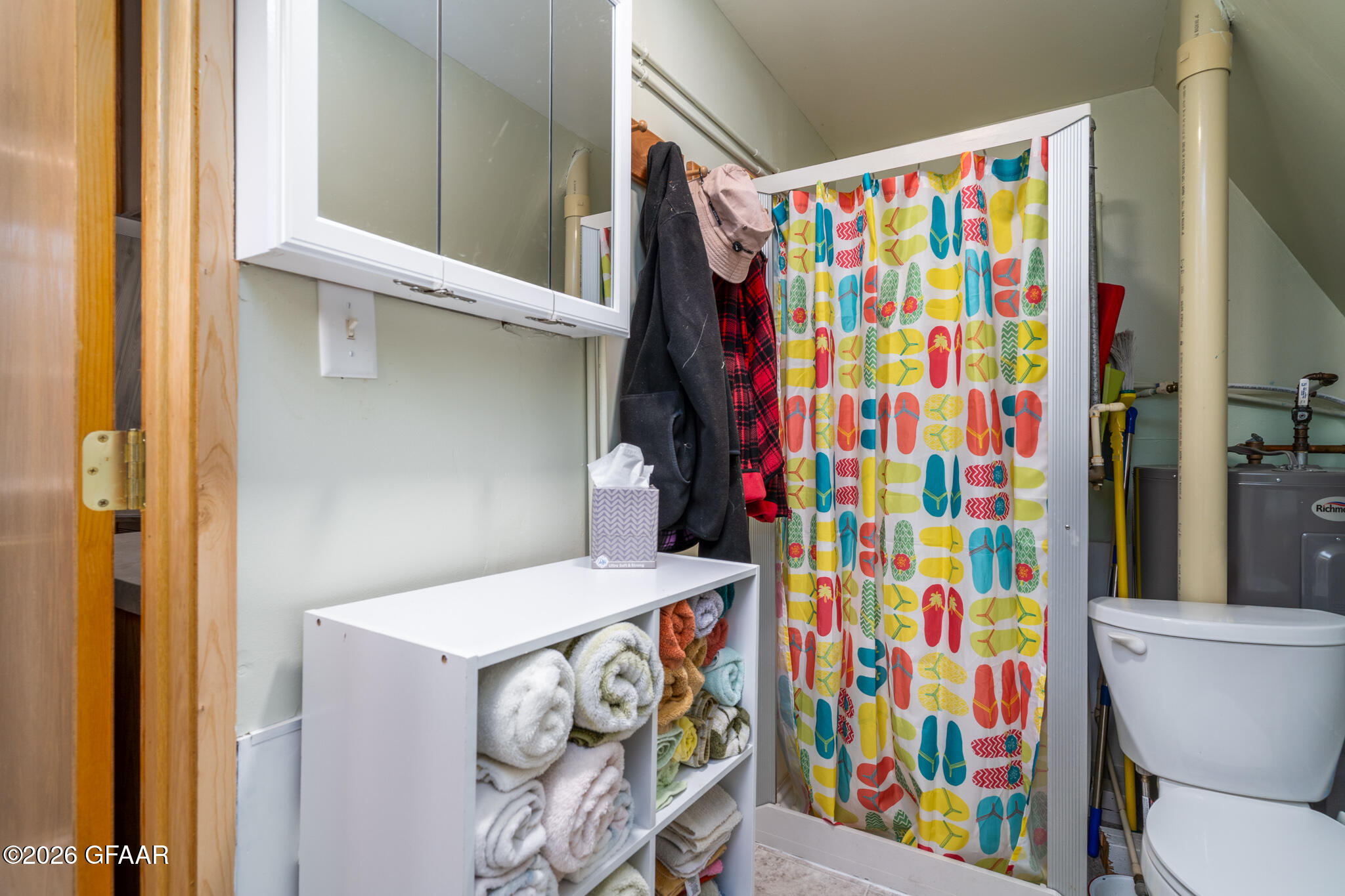 15710 N TRINITY PT Road SE