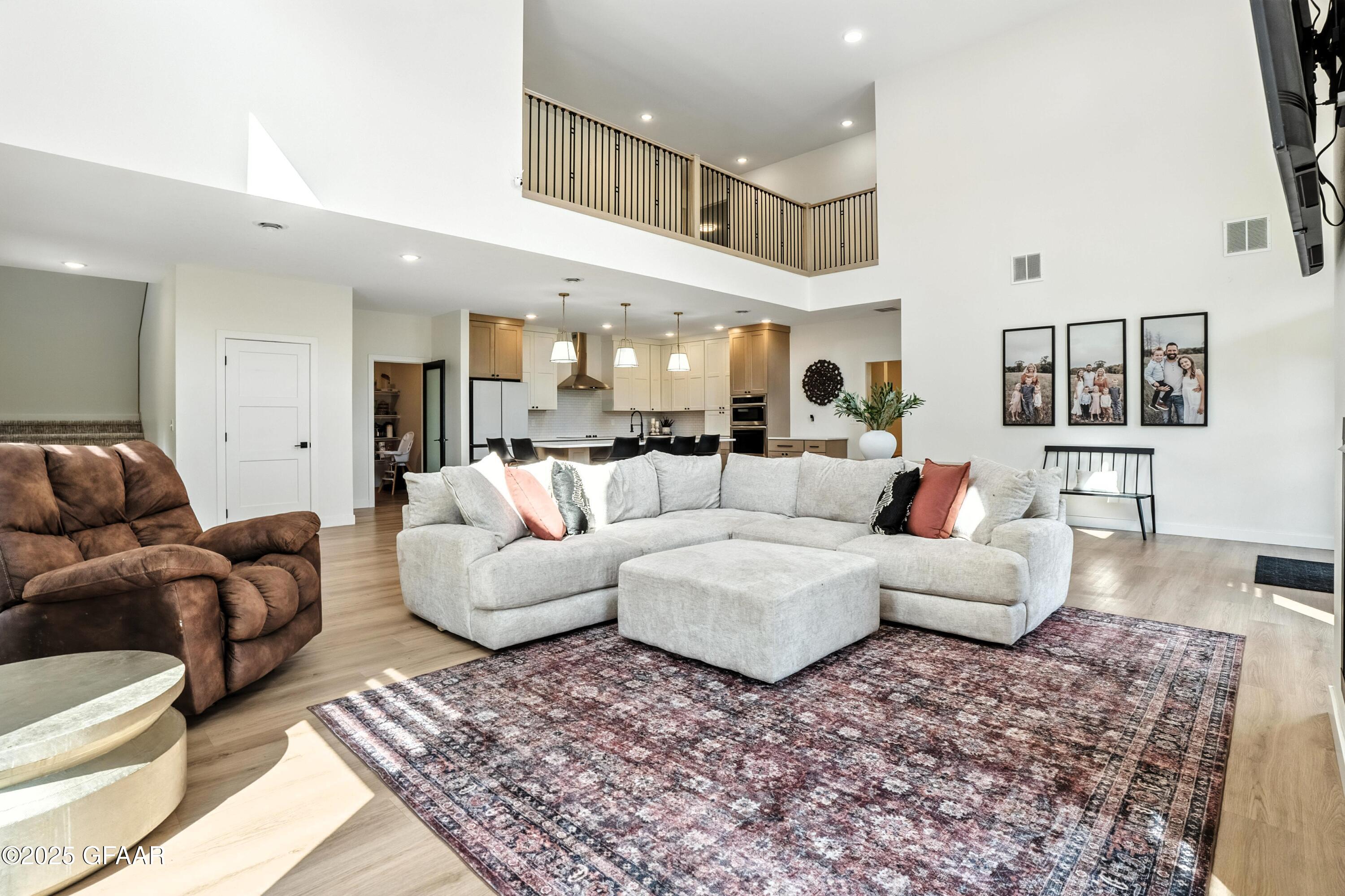 15435 16TH Street NE