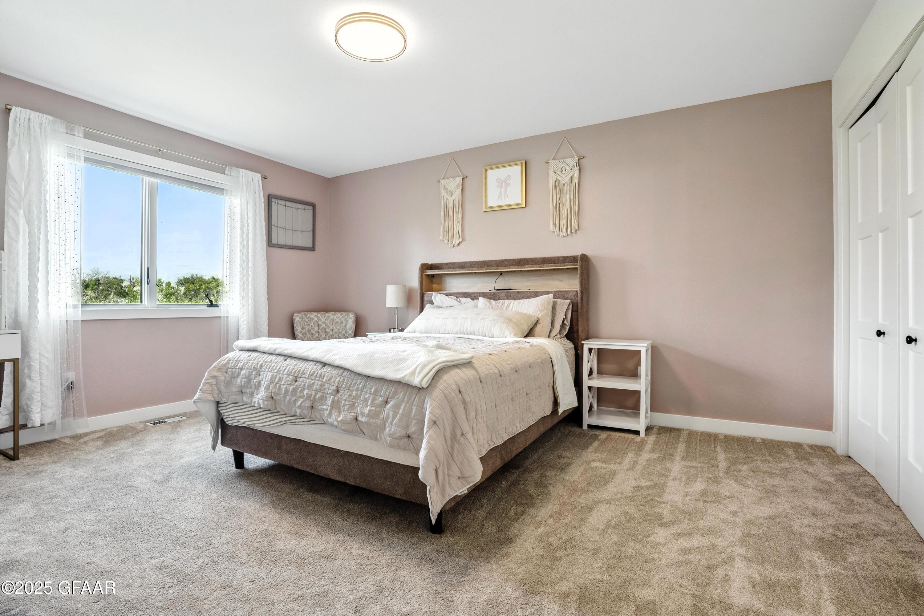 15435 16TH Street NE