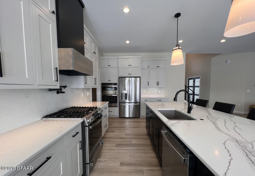 5983 SYLVIA Circle