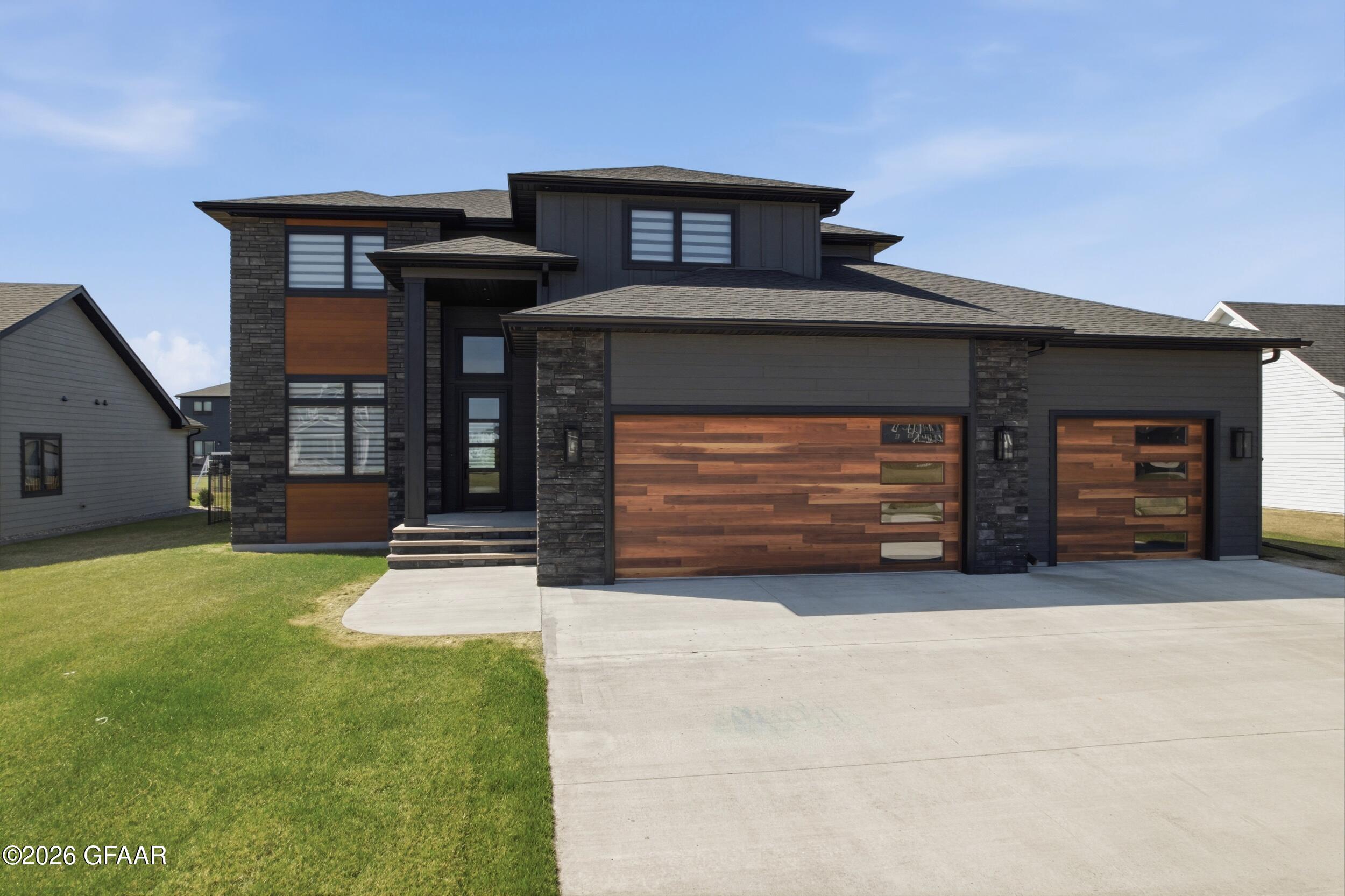 5983 SYLVIA Circle