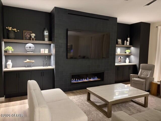 5983 SYLVIA Circle