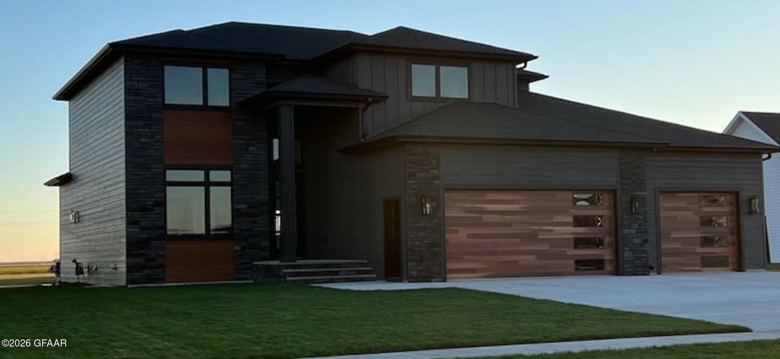 5983 SYLVIA Circle