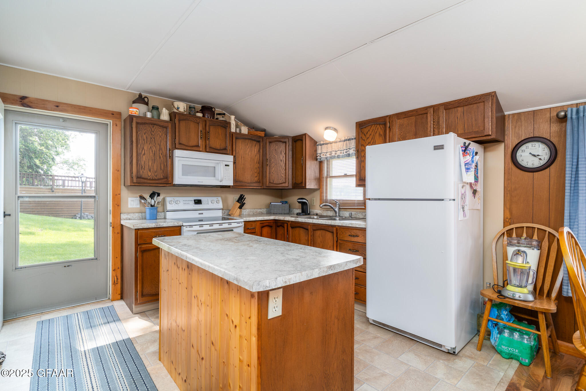 13506 ELMER HANSON Drive SE