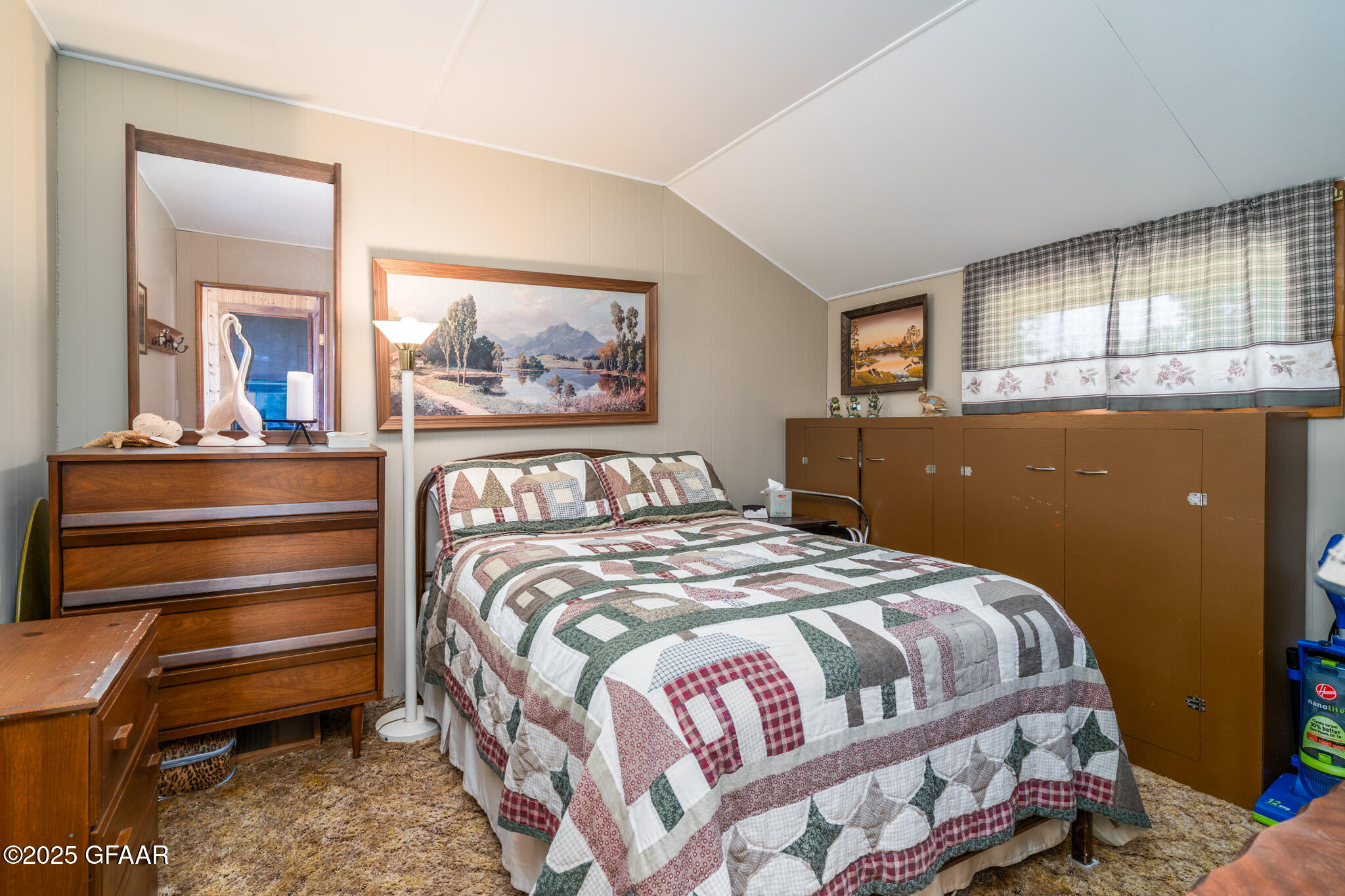 13506 ELMER HANSON Drive SE