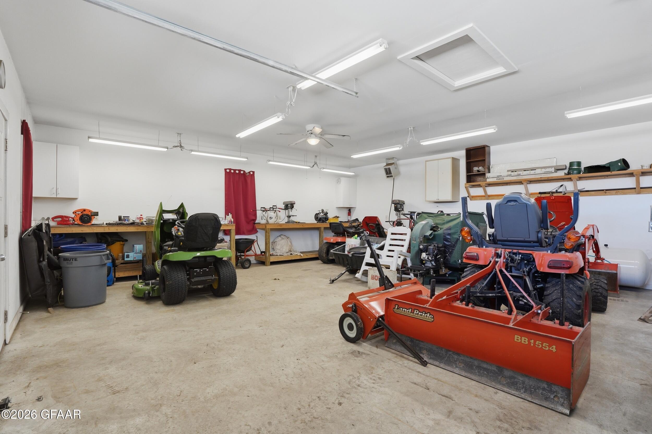 6201 DRIFTWOOD Drive