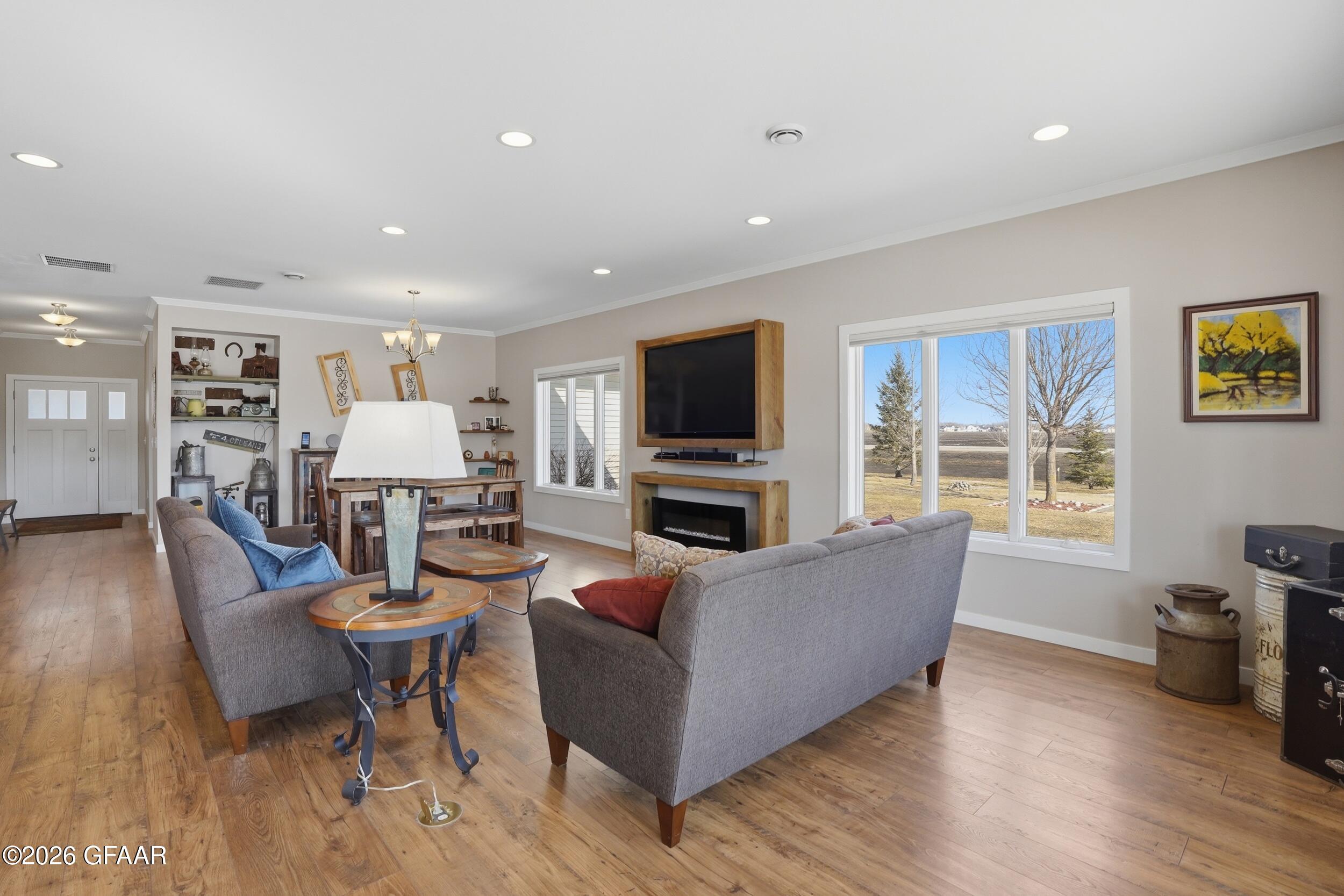 6201 DRIFTWOOD Drive