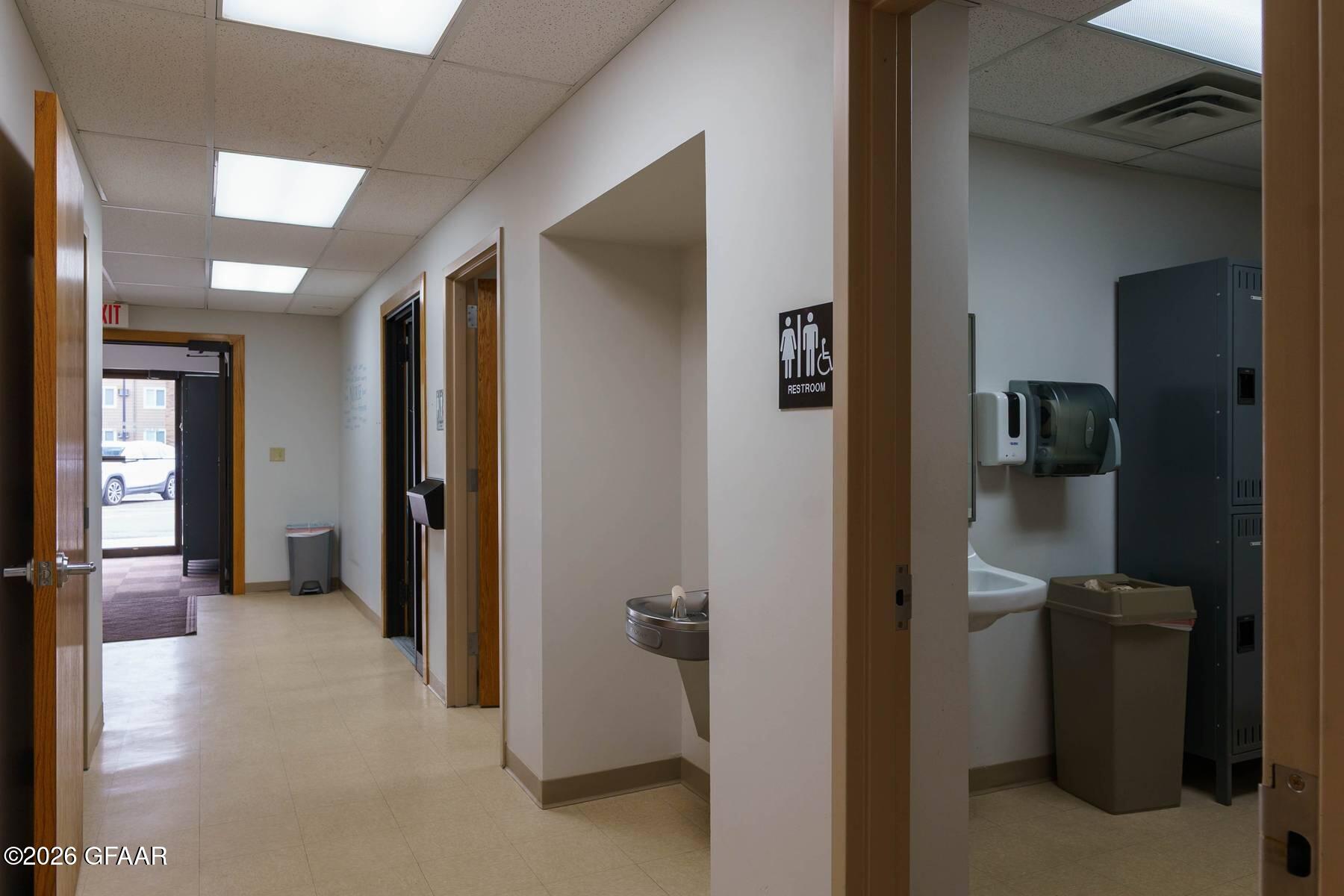 1425 COLUMBIA Road S