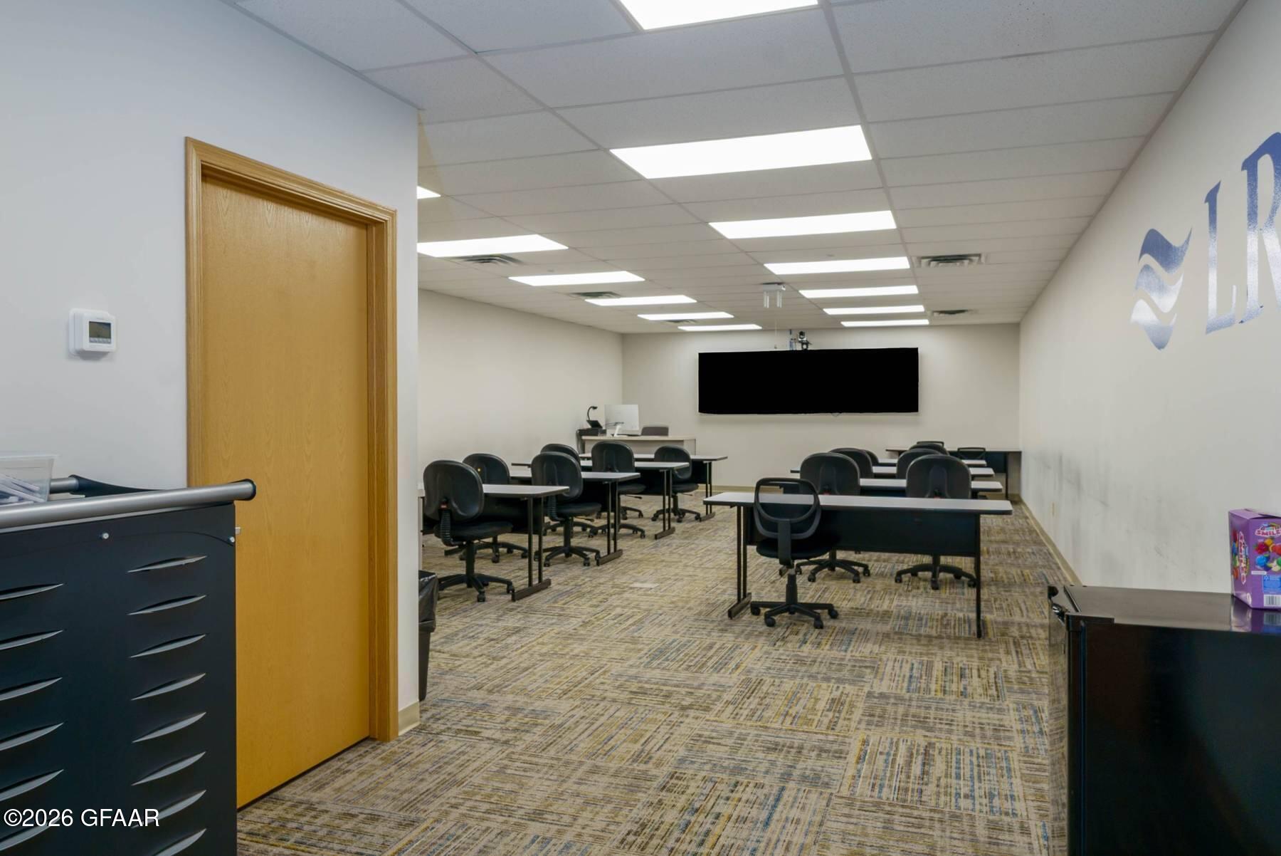 1425 COLUMBIA Road S