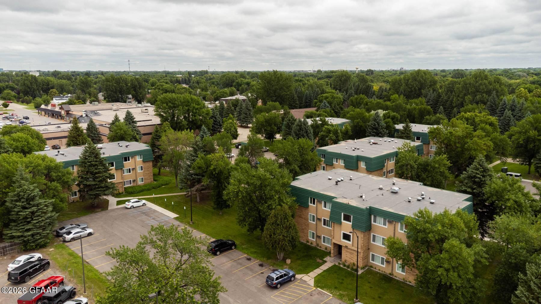 1425 COLUMBIA Road S