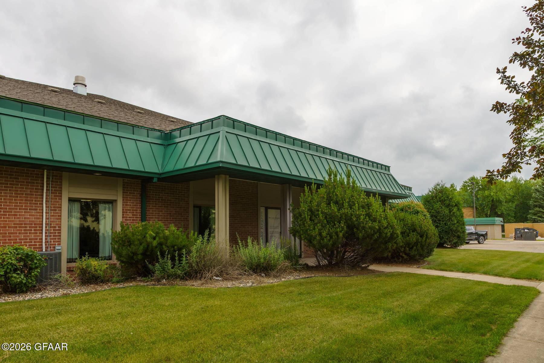 1425 COLUMBIA Road S