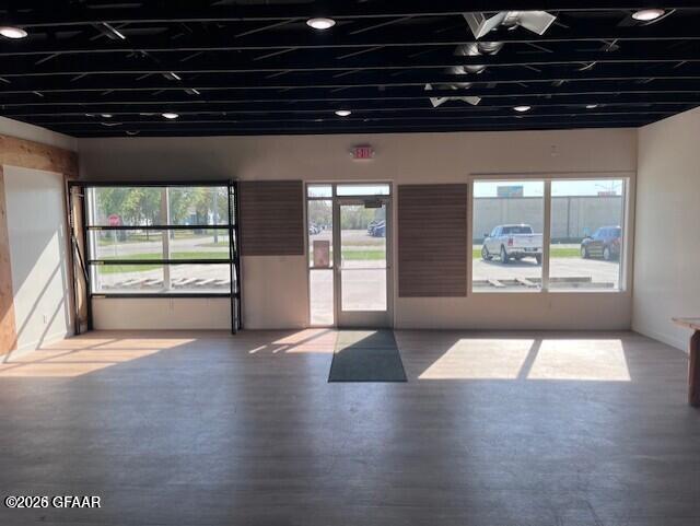 2017 WASHINGTON Street S, 5