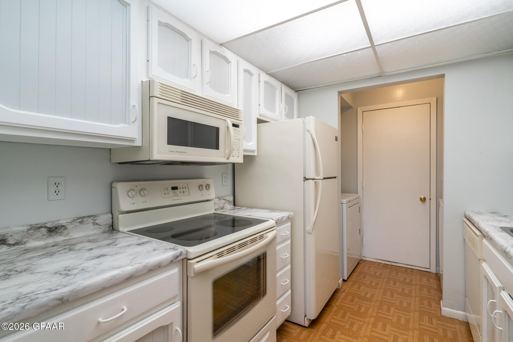 3720 CHERRY Street, O59