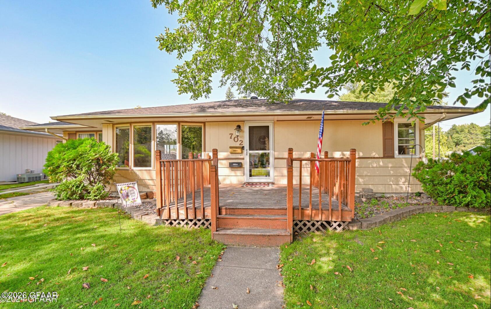 702 CAMPBELL Drive