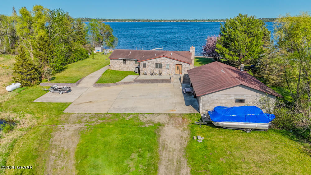 8012 GRACE LAKE Road SE