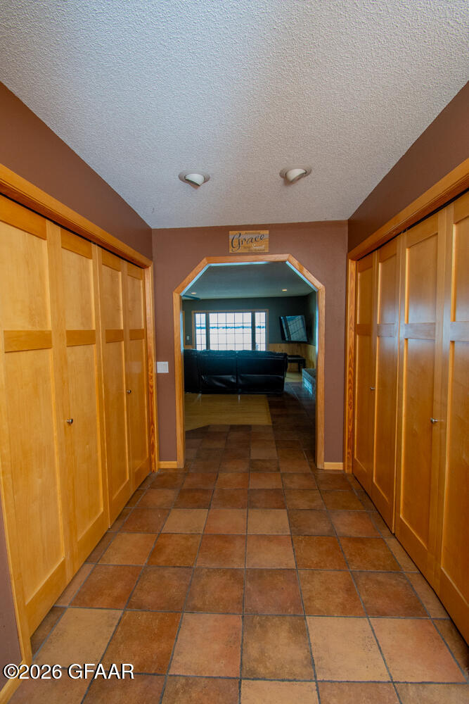 8012 GRACE LAKE Road SE