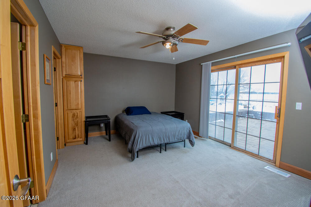 8012 GRACE LAKE Road SE