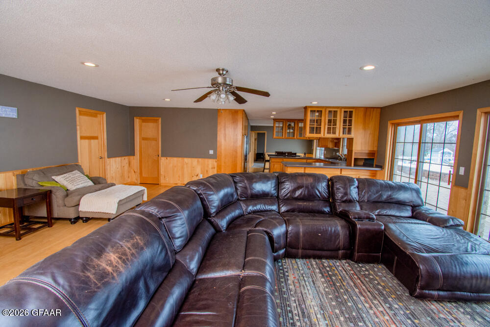 8012 GRACE LAKE Road SE