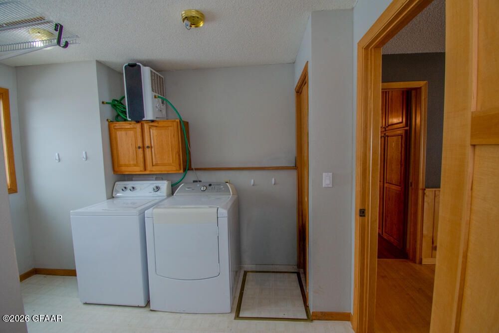 8012 GRACE LAKE Road SE