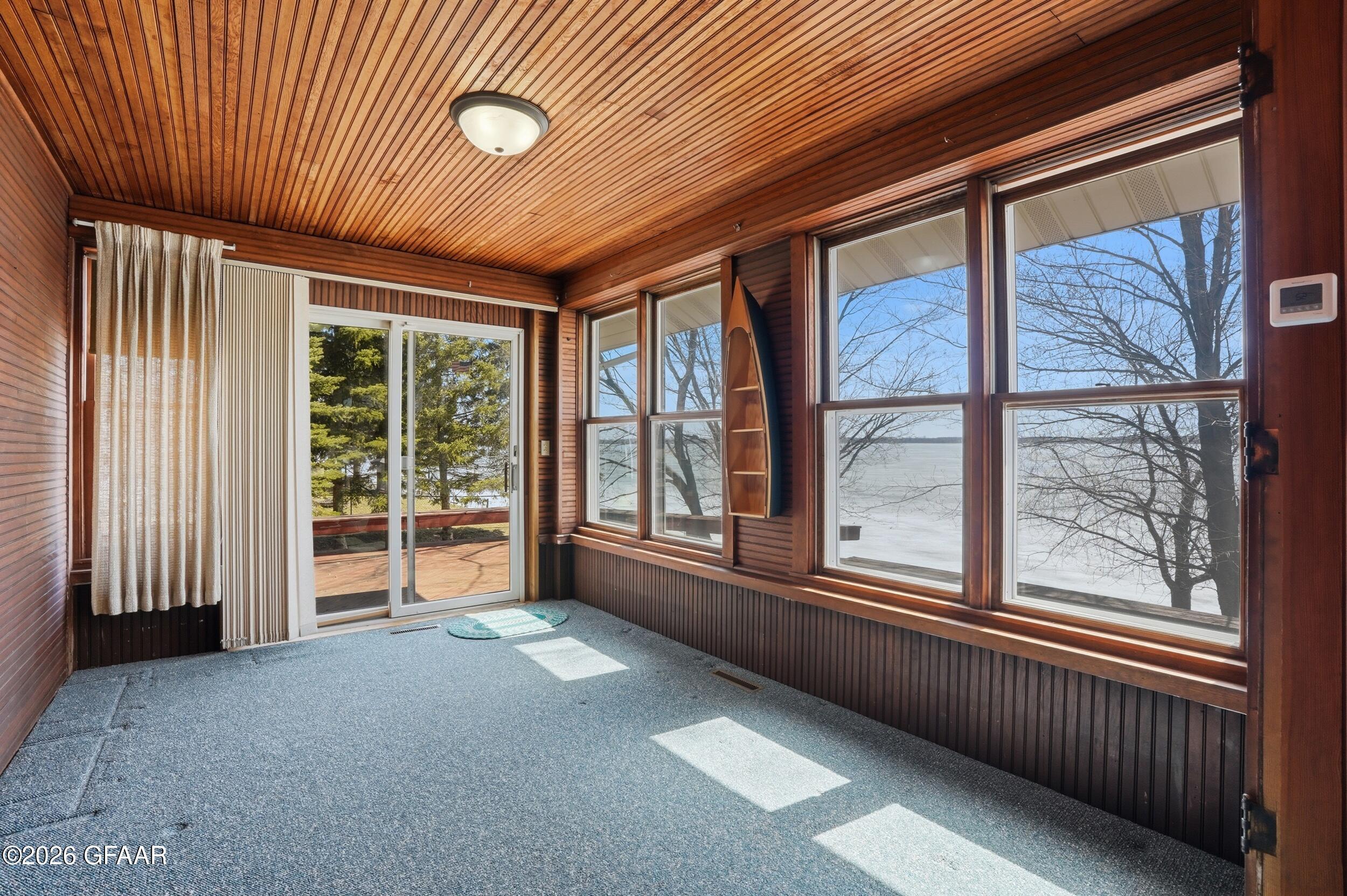 15707 SANDY BEACH Road SE