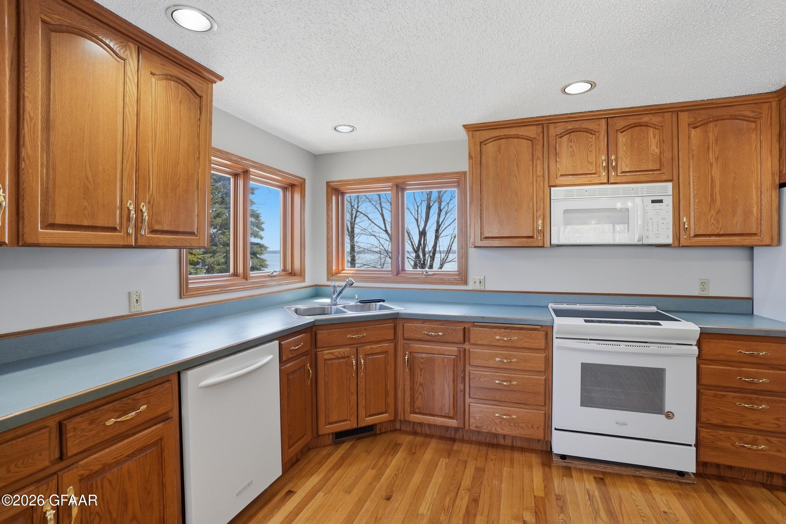 15707 SANDY BEACH Road SE