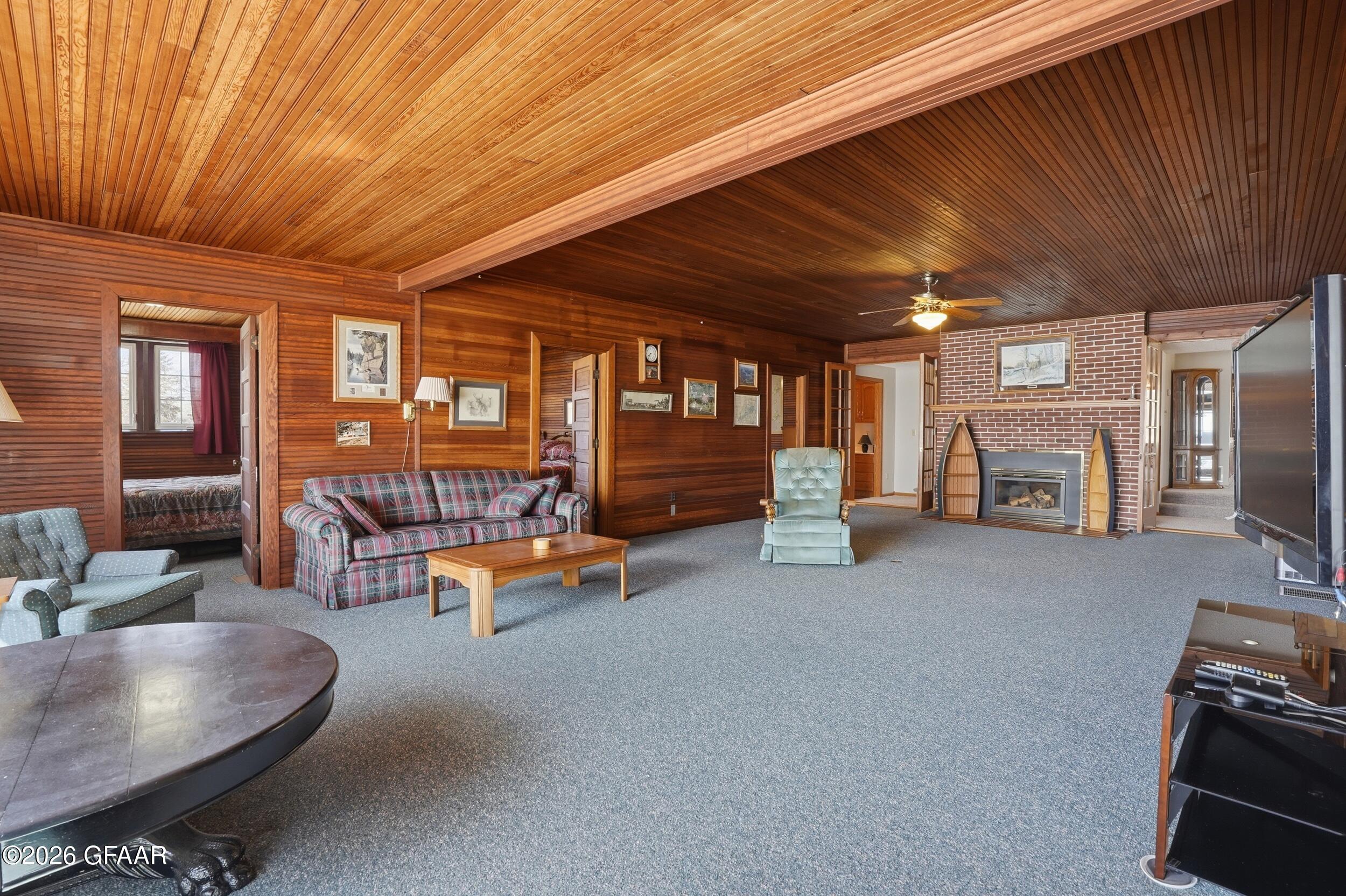 15707 SANDY BEACH Road SE