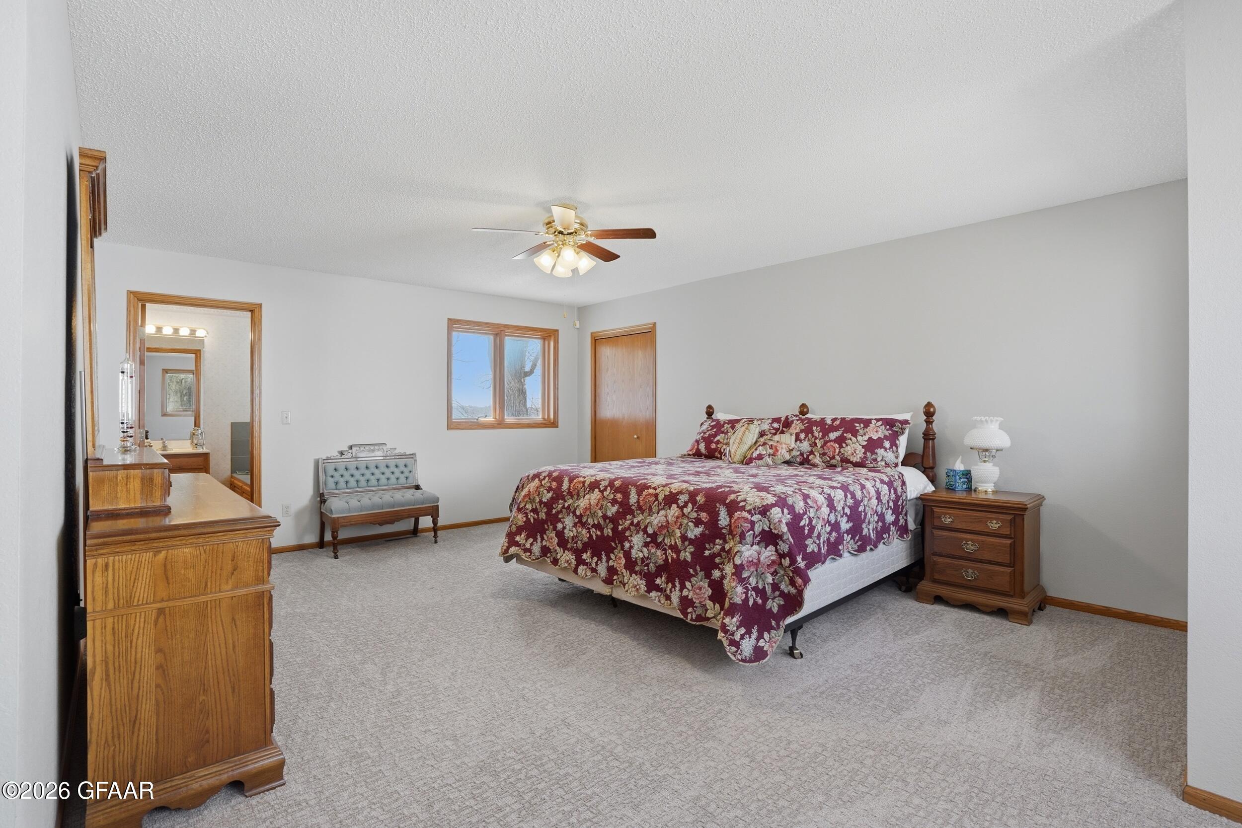 15707 SANDY BEACH Road SE