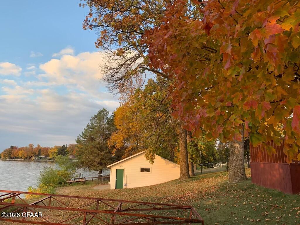 15707 SANDY BEACH Road SE