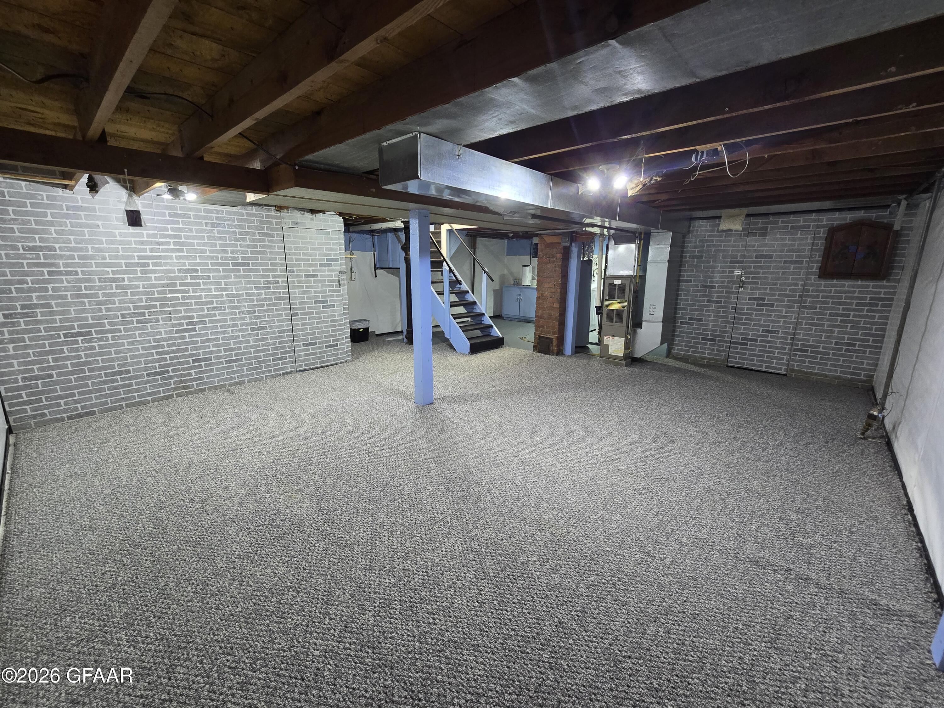 204 2ND Street W