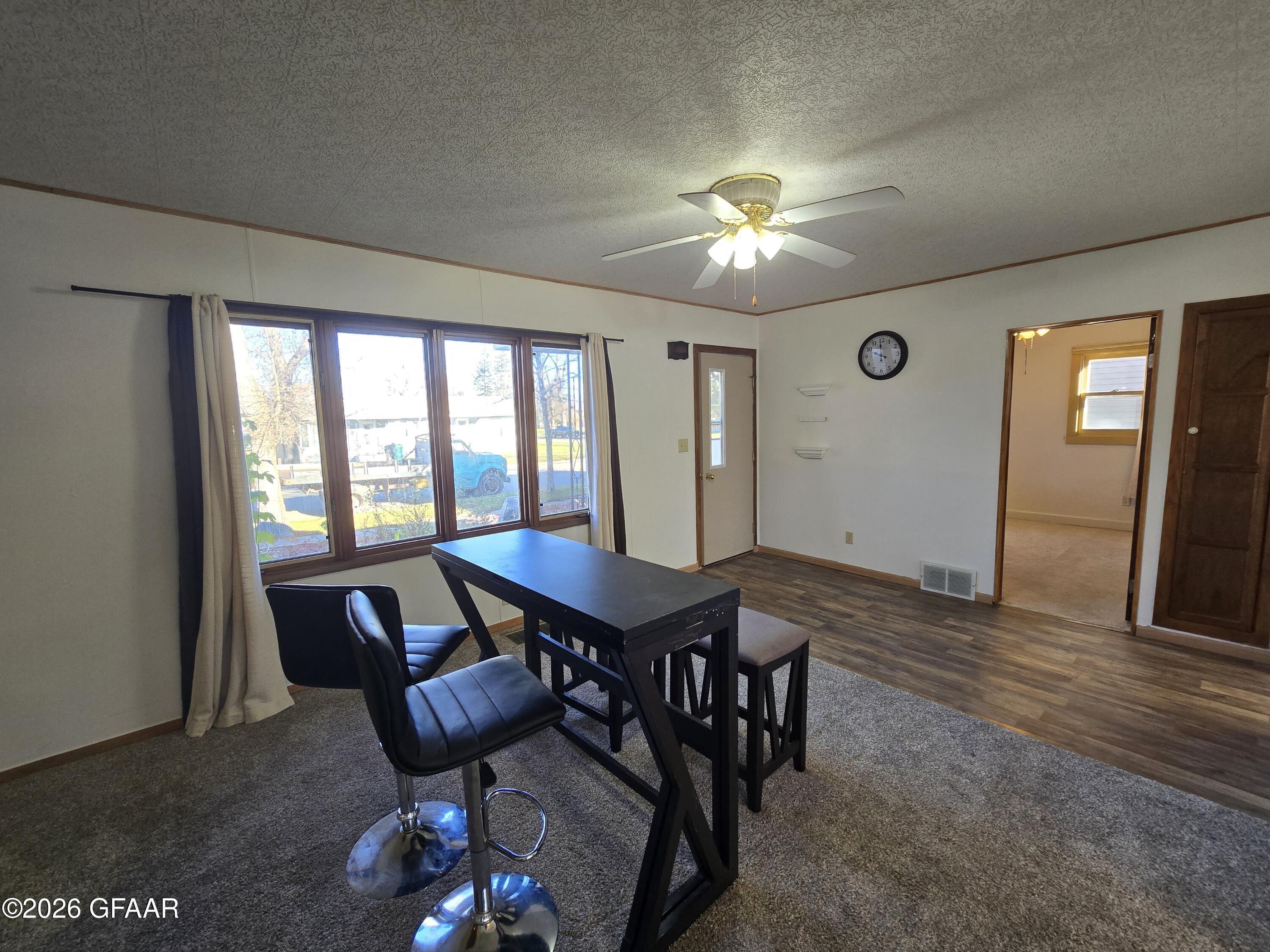 204 2ND Street W