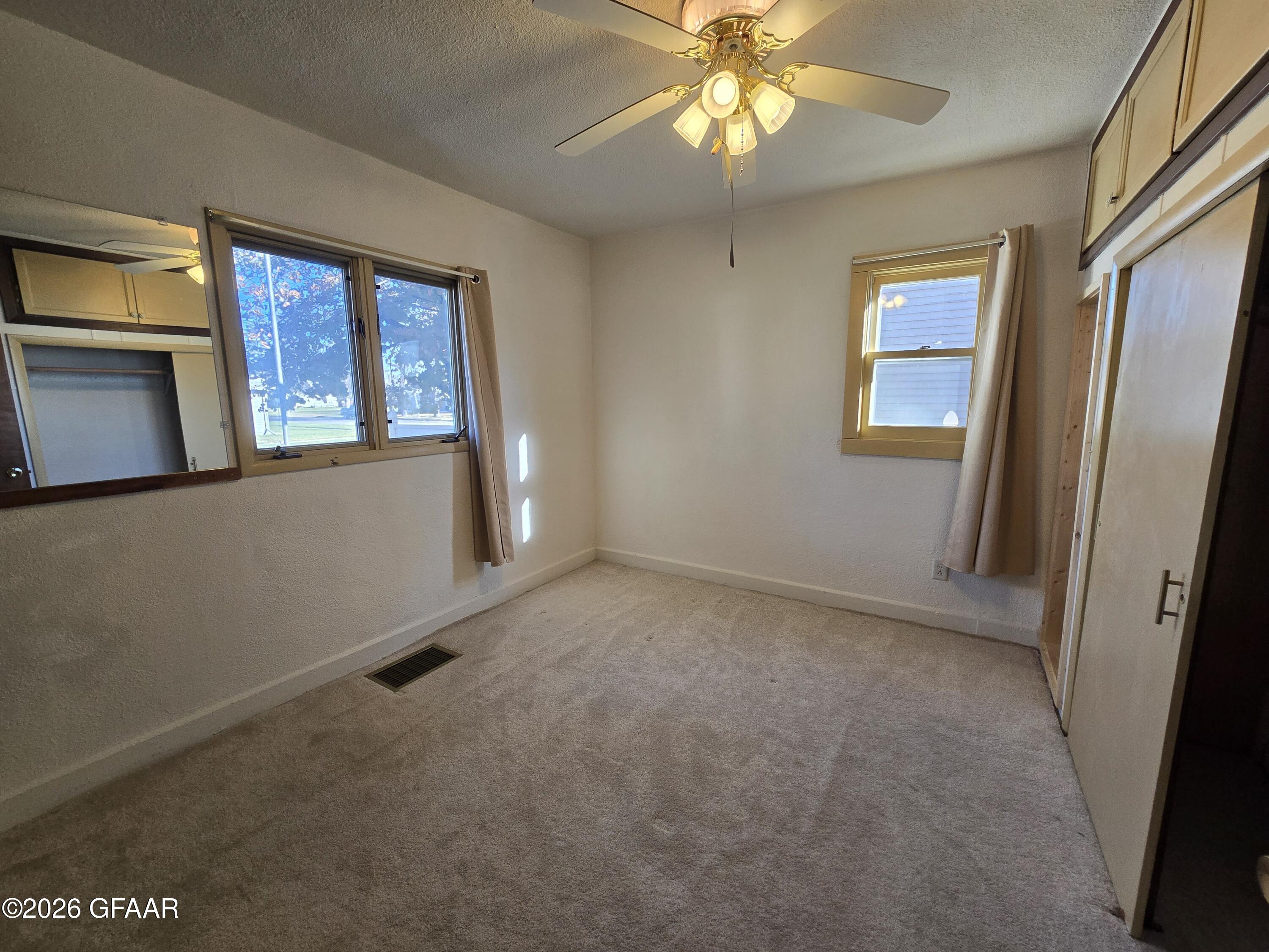 204 2ND Street W