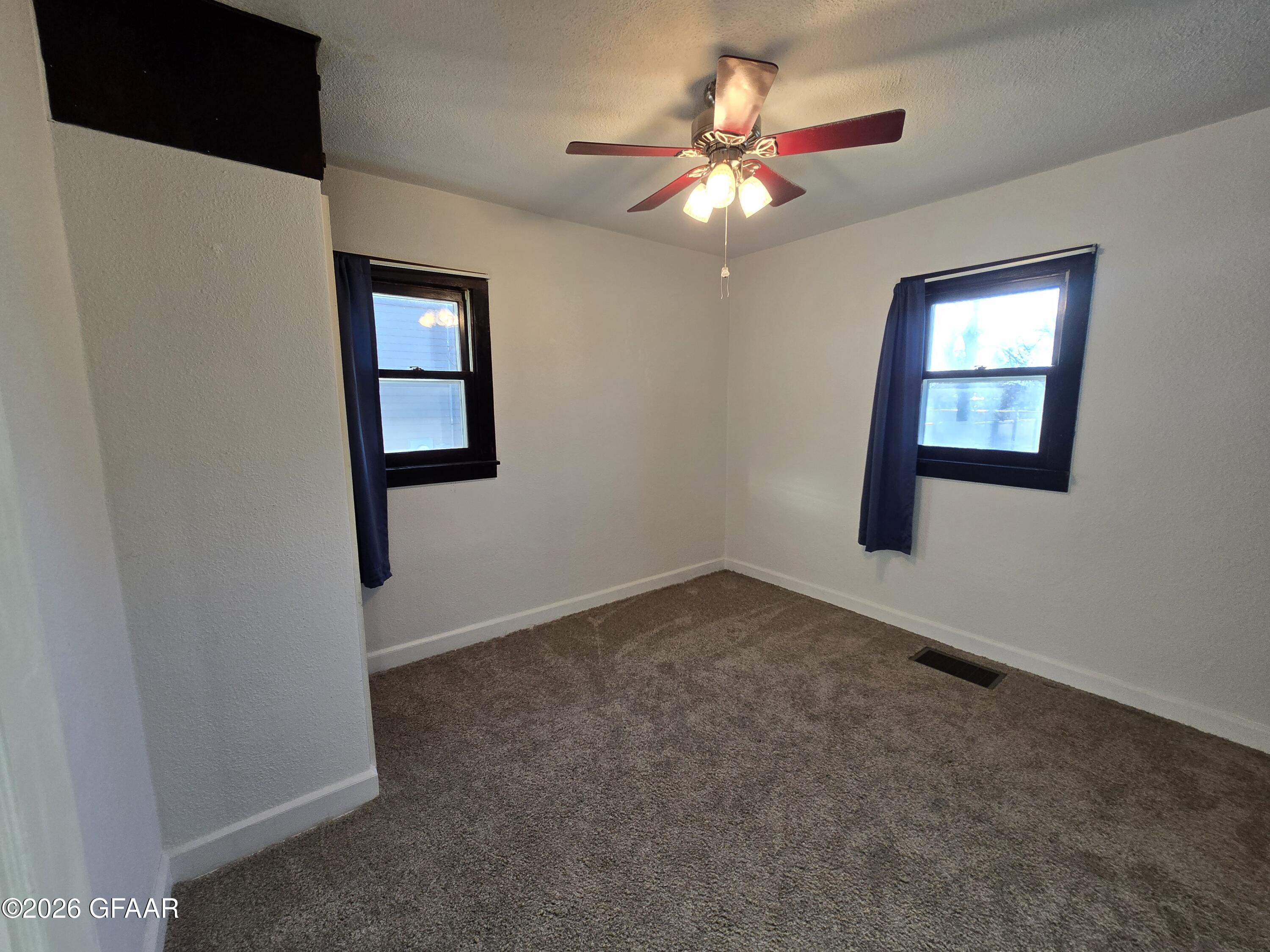 204 2ND Street W