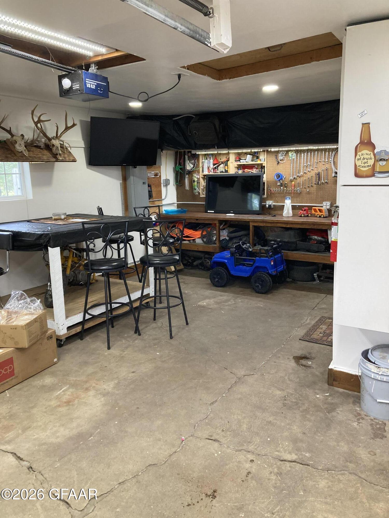 905 MINNESOTA Street