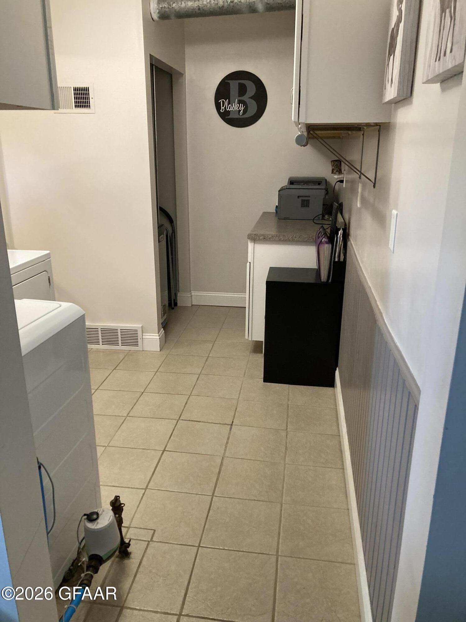 905 MINNESOTA Street