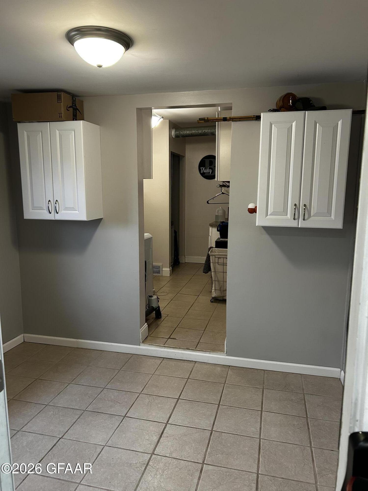 905 MINNESOTA Street