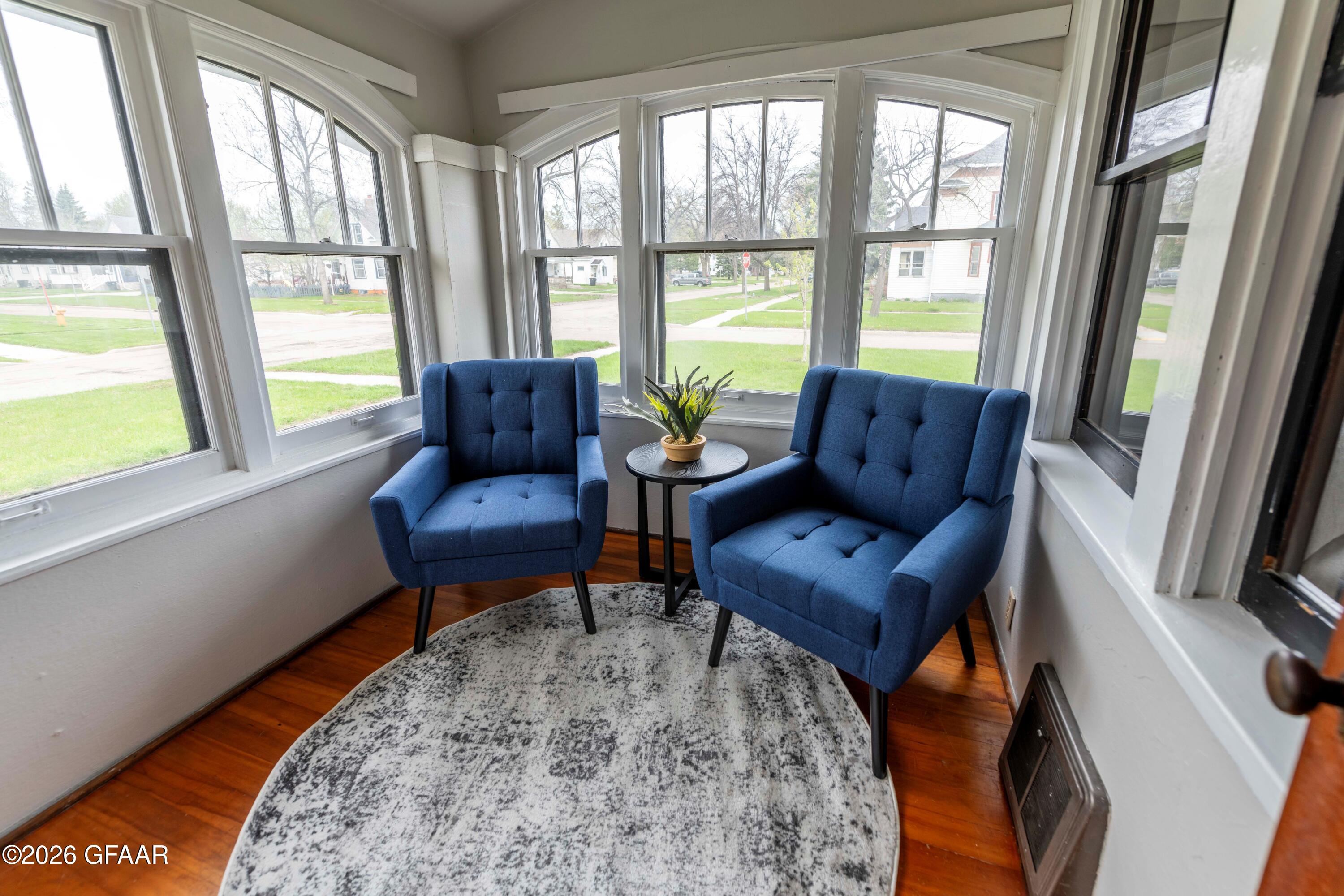 701 COTTONWOOD Street